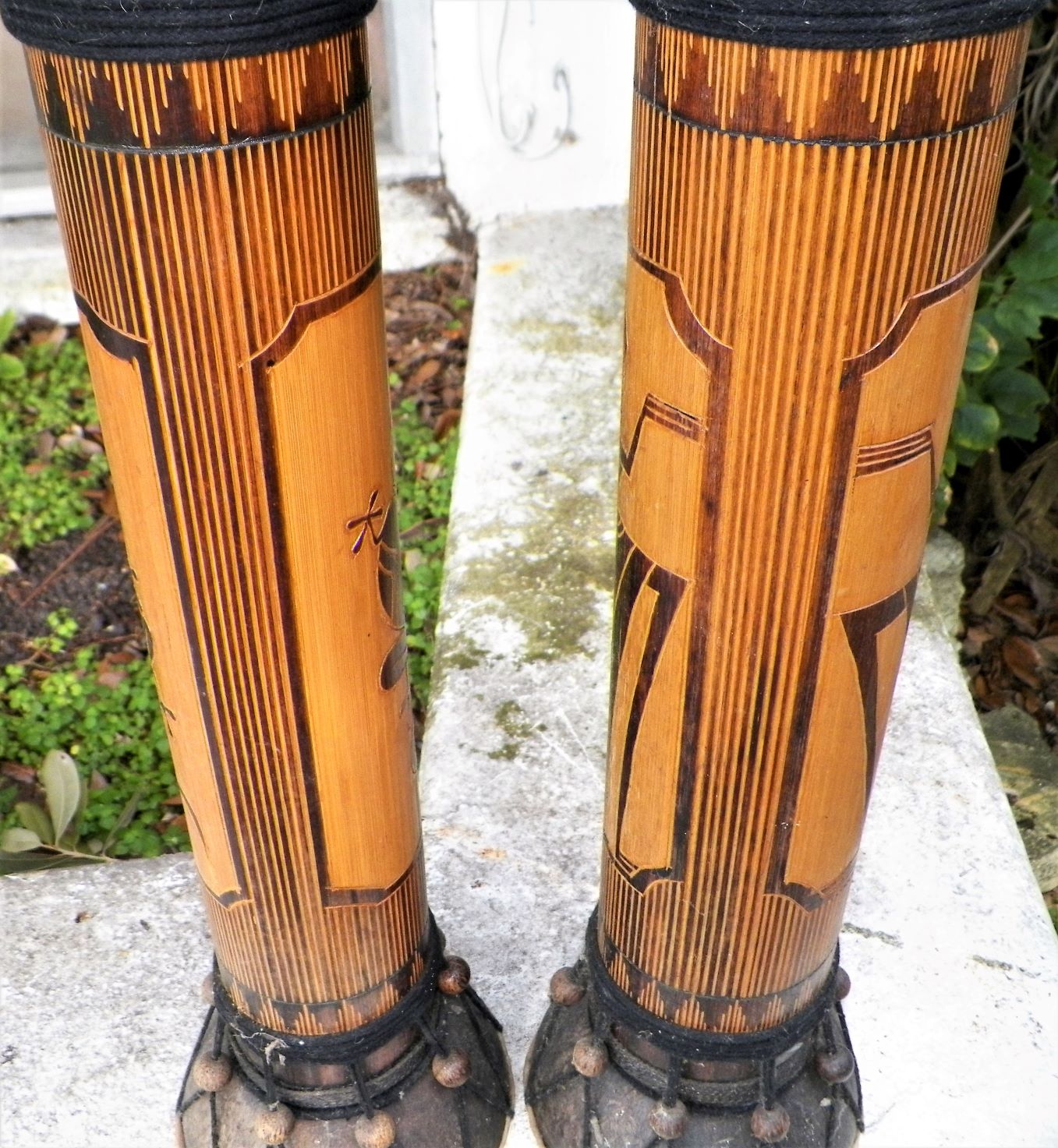 MUSIC DRUM AFRICAN PAIR CARVED WOOD 3AAA.JPG