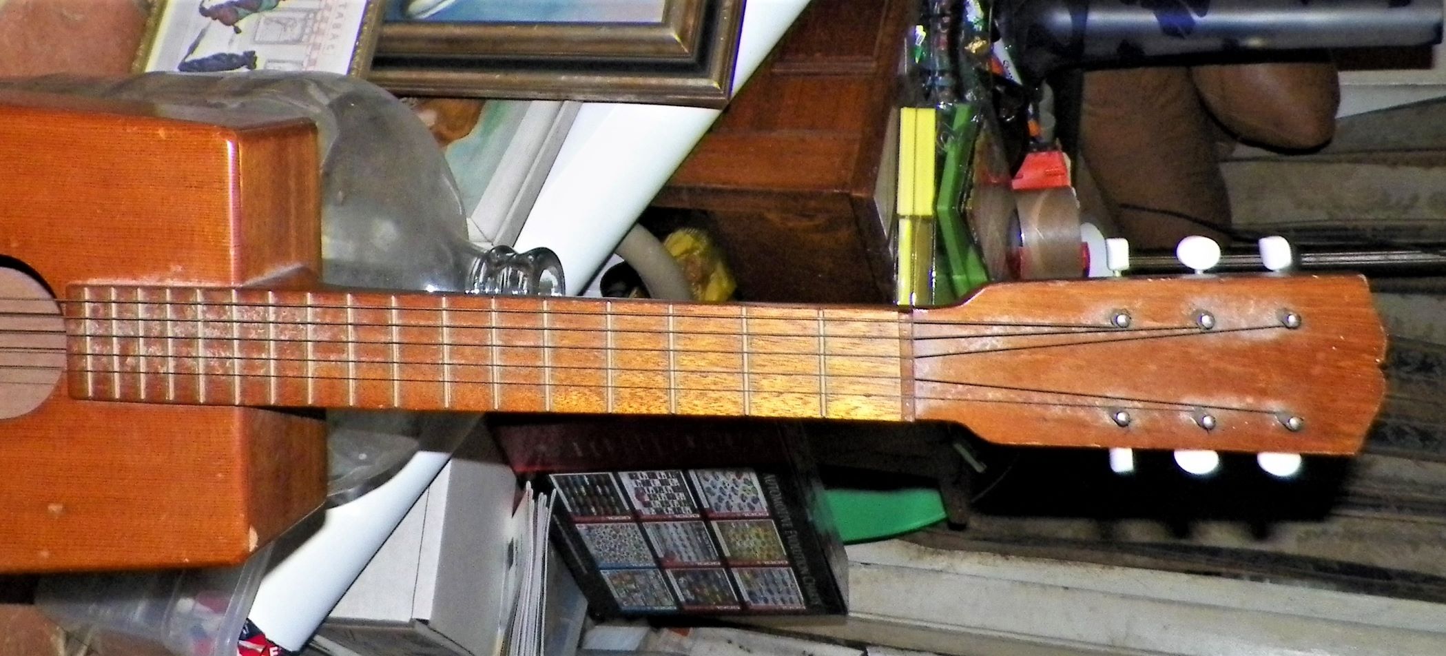 MUSIC GUITAR WOOD SQUARE HANDMASE 1AAAAA.JPG