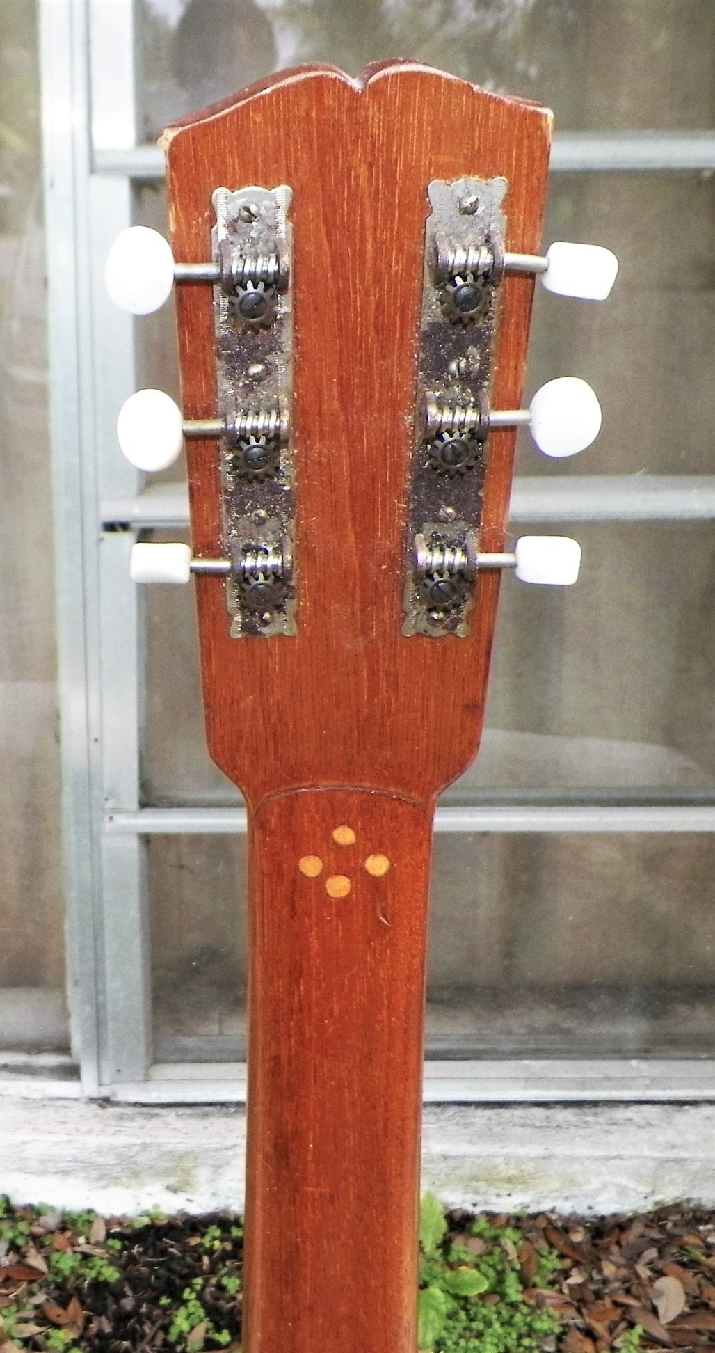 MUSIC GUITAR WOOD SQUARE HANDMASE 4AAA.JPG