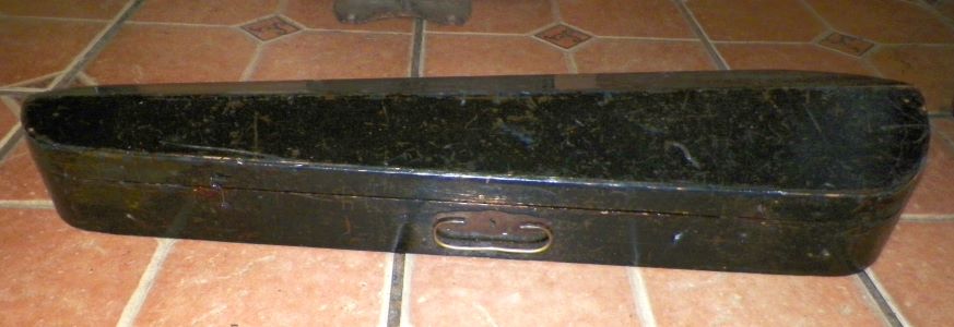 MUSIC VIOLIN IN COFFIN CASE 1AA.JPG