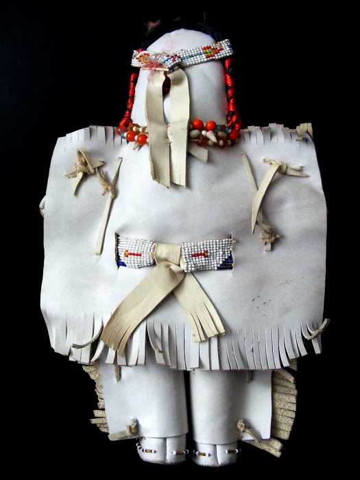 NATIVE DOLL 002-001.JPG