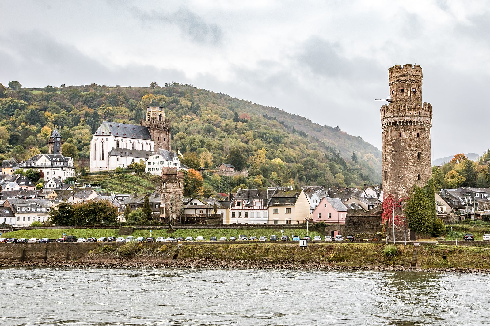 Oberwesel,_Rhine_River_Germany_(37643340522).jpg