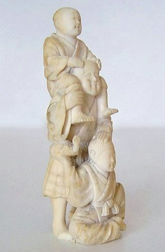 Okimono Japanese Carved Ivory Figurine Man Two Boys-a.jpg