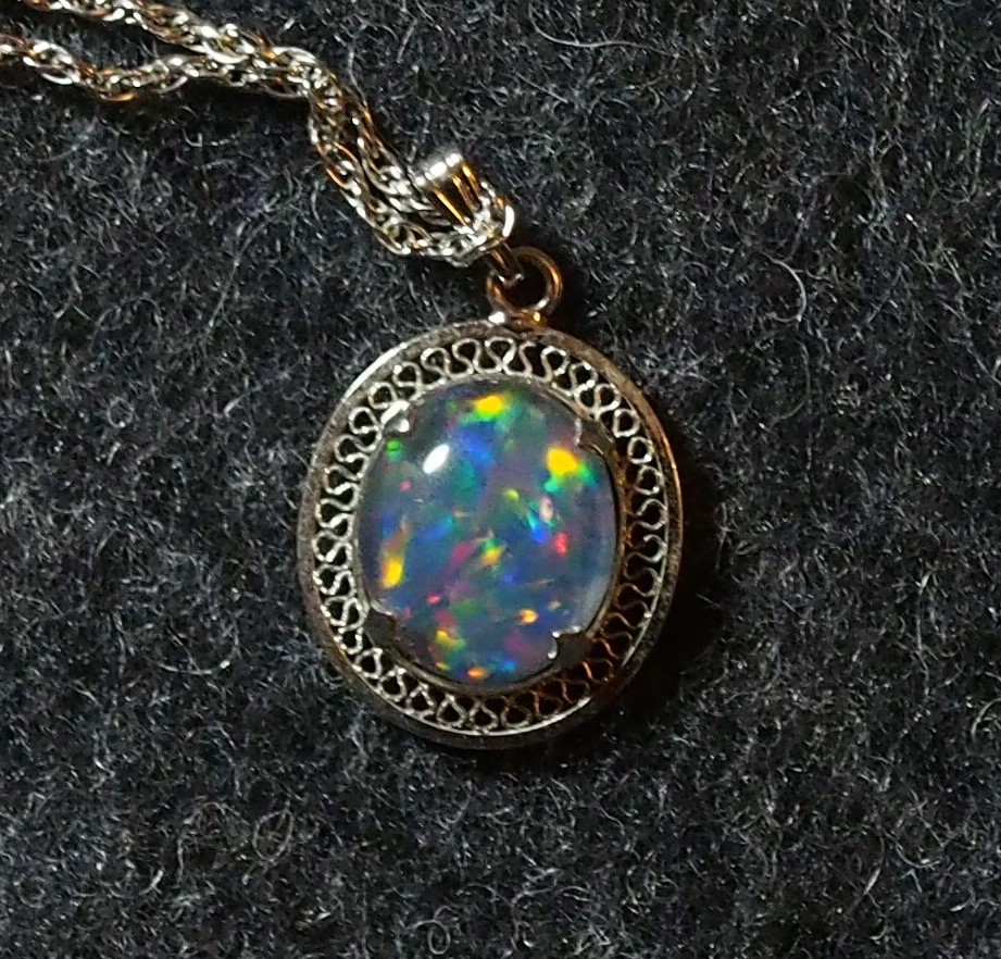 opal1.jpg