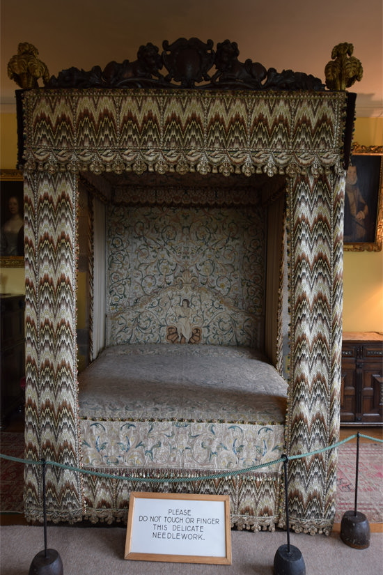 parham-house-the-great-bed.jpg