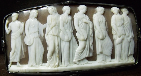 Parthenon frieze brooch (2).PNG