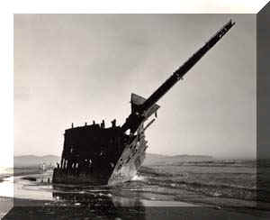 peter_iredale_bowsprit.jpg