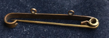 pinkpastebarbrooch2.JPG