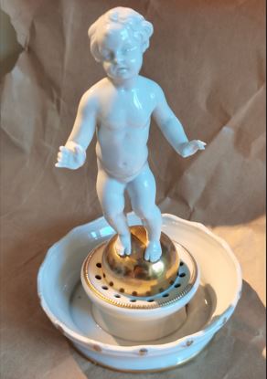 porcelain statue 1.JPG