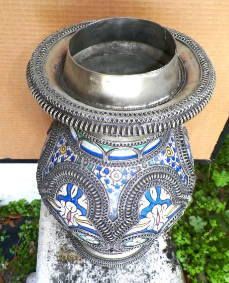 POTTERY MORROCAN VASE JAR WITH LID 3BAA.JPG