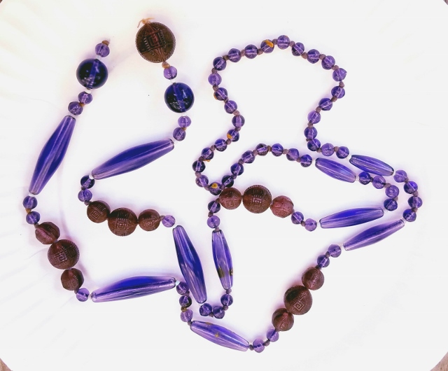 Purple flapper beads.jpg