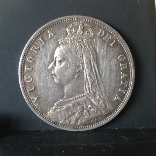 Queen Victoria 2 1887 half crown.JPG