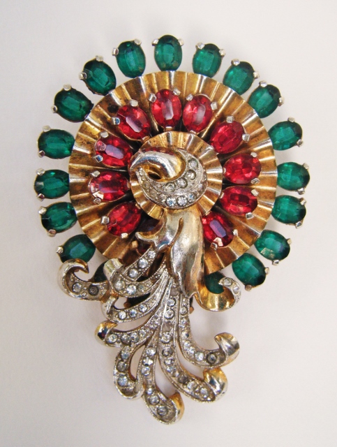 Retro Brooch 2.jpg