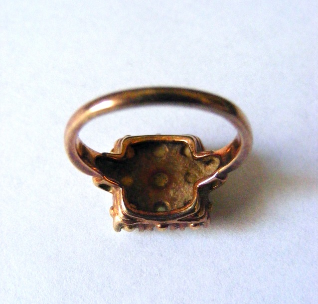 RING AND AMBER 003-001.JPG