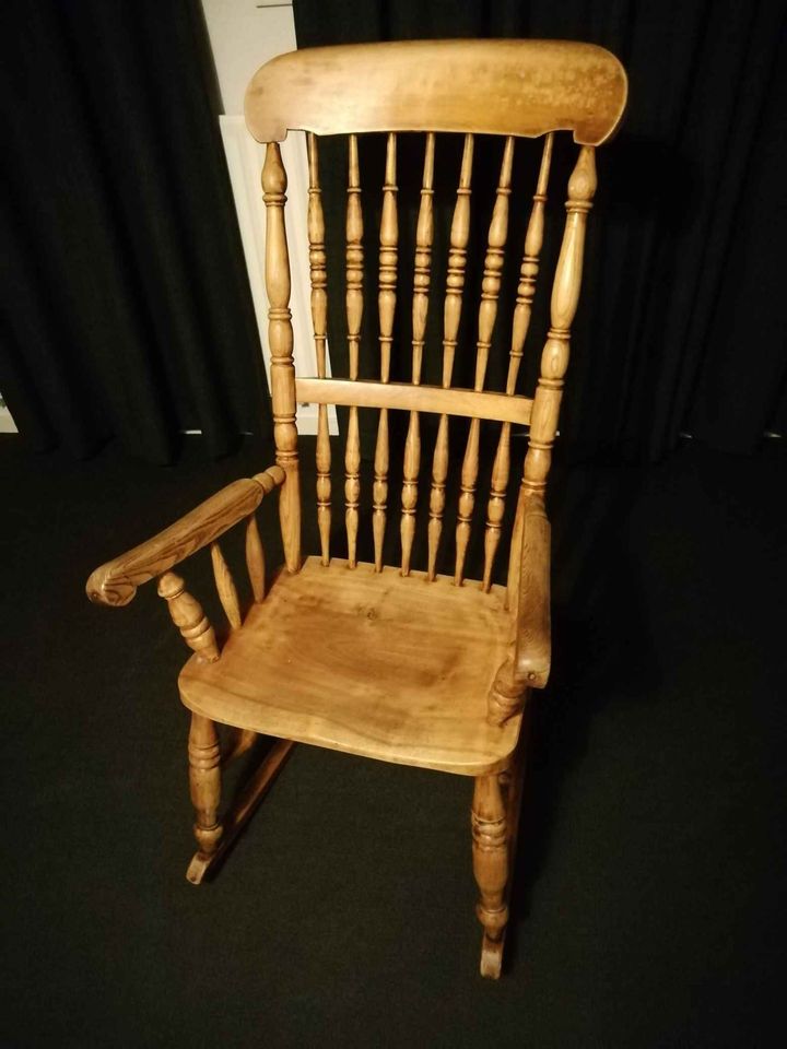 rocking chair 1.jpg