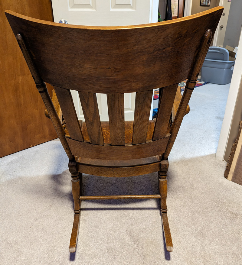 rocking_chair_back_upright.jpg