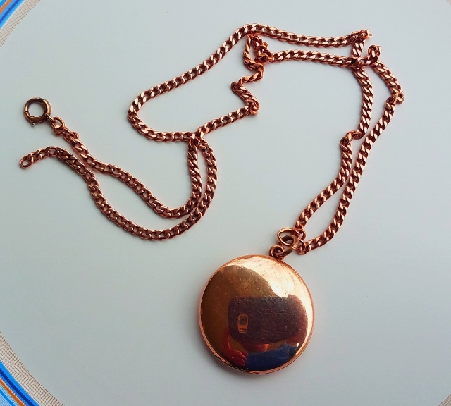 Rose Gold Watch Chain (640x576).jpg