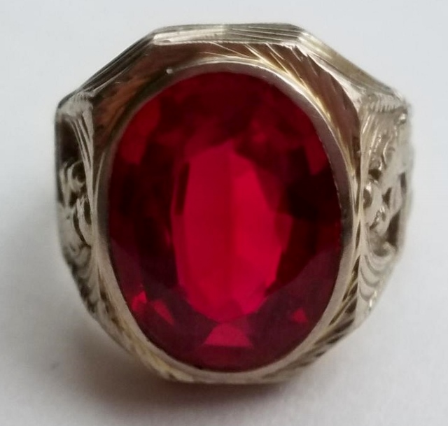 Ruby RBR ring front (640x609).jpg