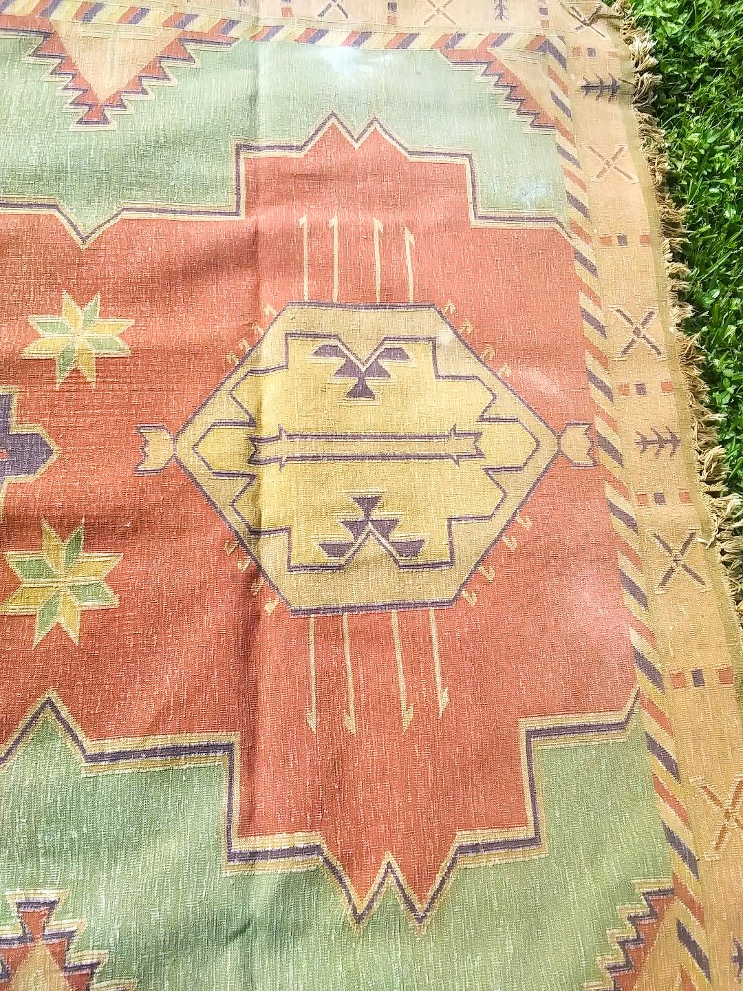 RUG NAVAJO 6DAA.jpg