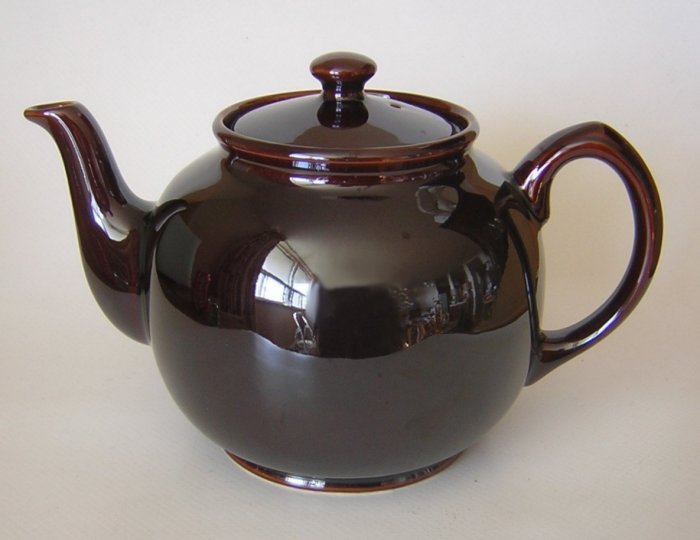 Sadler Brown Betty 6 Cup Teapot-a.jpg