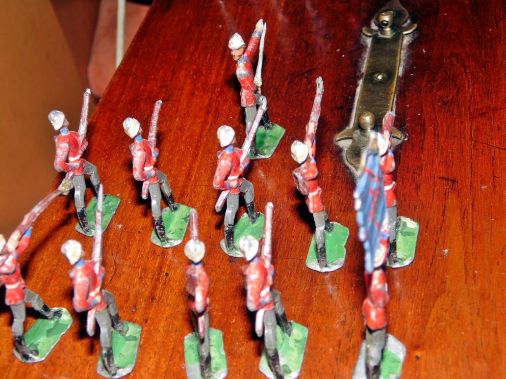 Mini metal toy figurines | Antiques Board