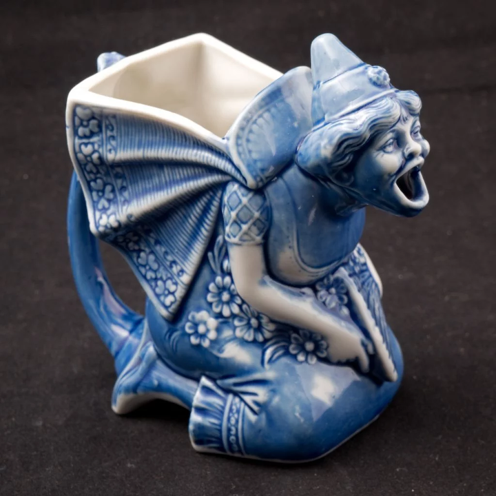 Schafer-Vater-blue-witch-creamer-made-full-1o-720-85-f.png