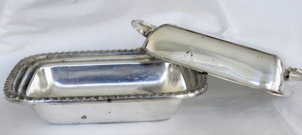 silver plate covered dish 7.JPG