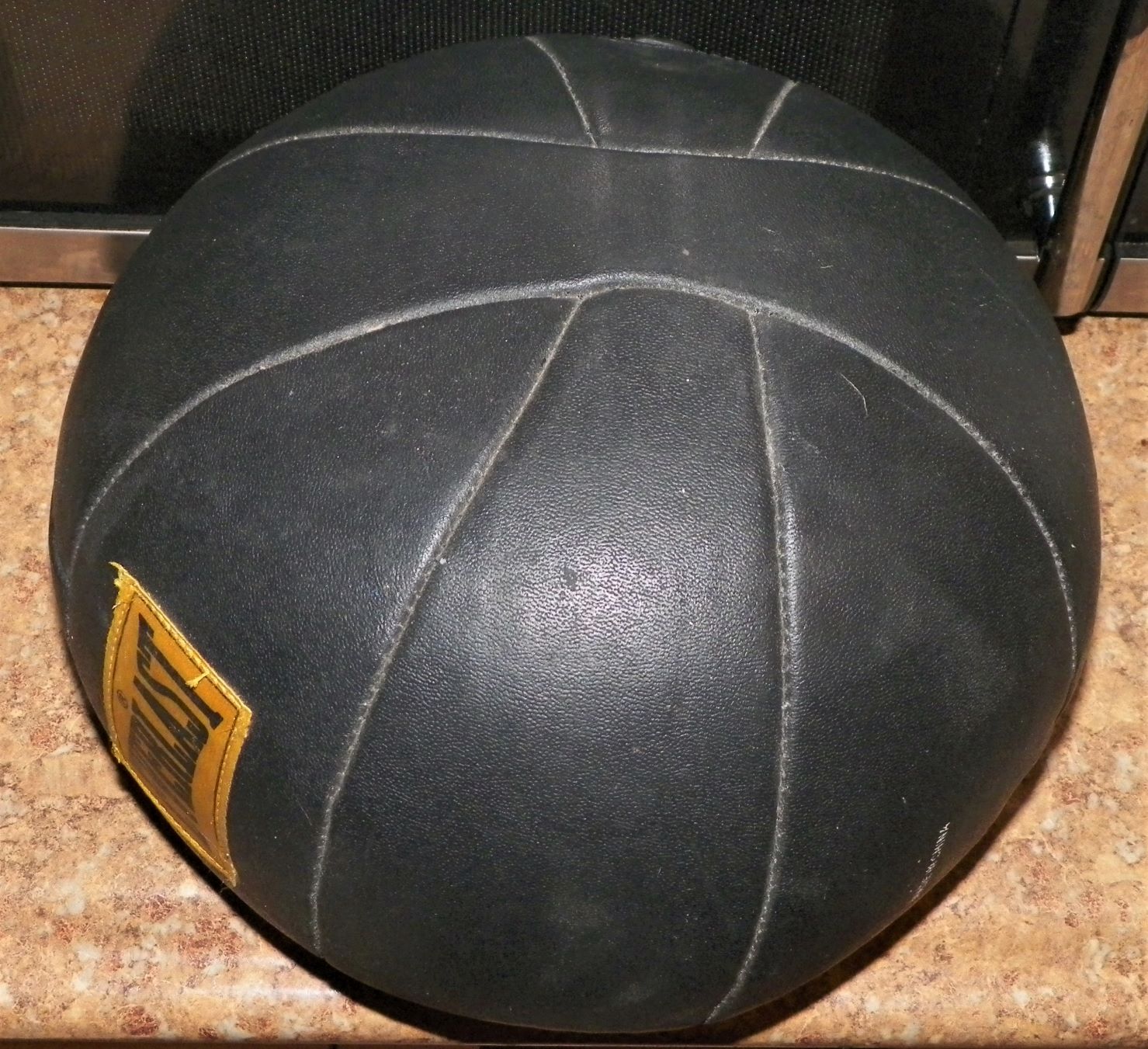 SPORT MEDICINE BALL EVERLAST 3AA.JPG