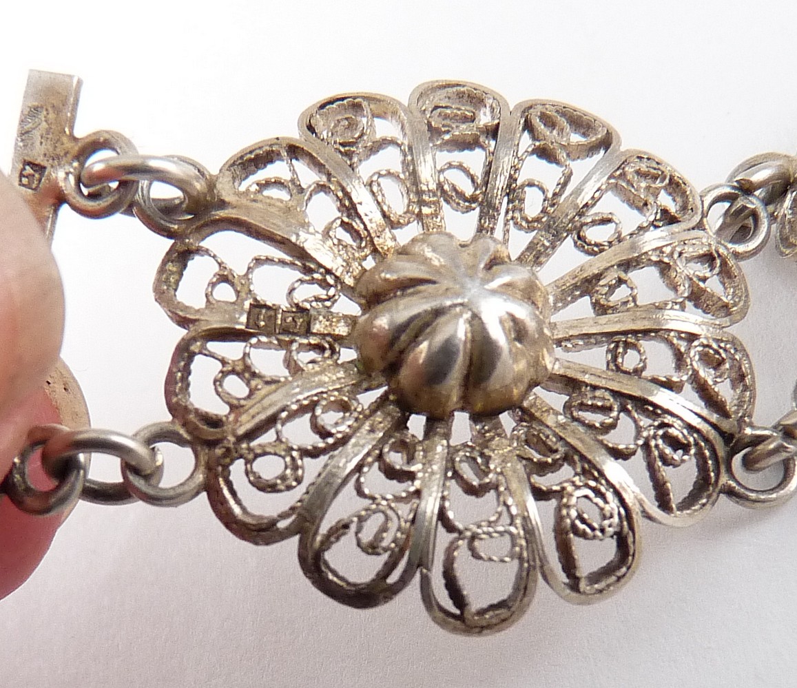 SS_Filigree_flowers_pin_hinge_brac_4.jpg