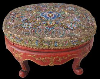 Straits_Chinese_Beaded_Wedding_Stool_2_.jpg