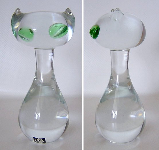 SwedishClearCrystalGlassGreenEyedCatFigurineMCMMidCenturyEneryda-b.jpg