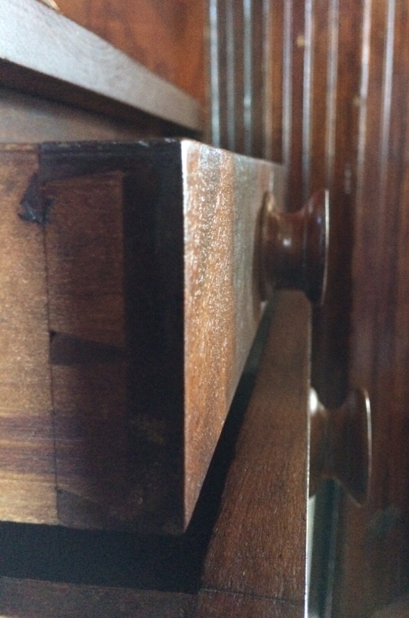 table drawer side knobs.jpg