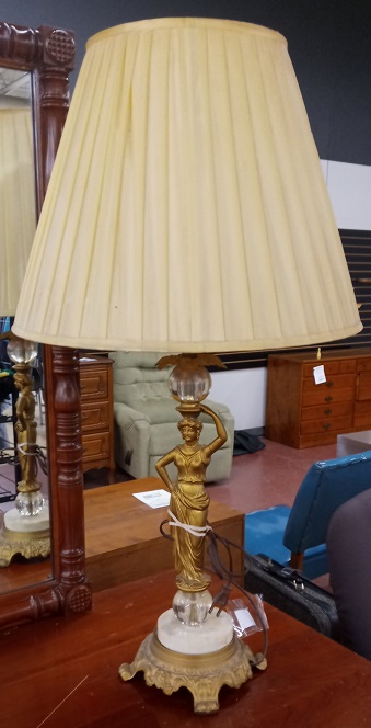 thriftlamp3.jpg