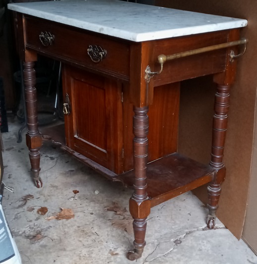 thriftwashstand2.jpg