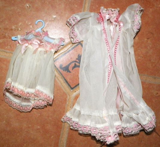 TOY BARBIE 1958 A GROUP CLOTHES 6AAAA.JPG