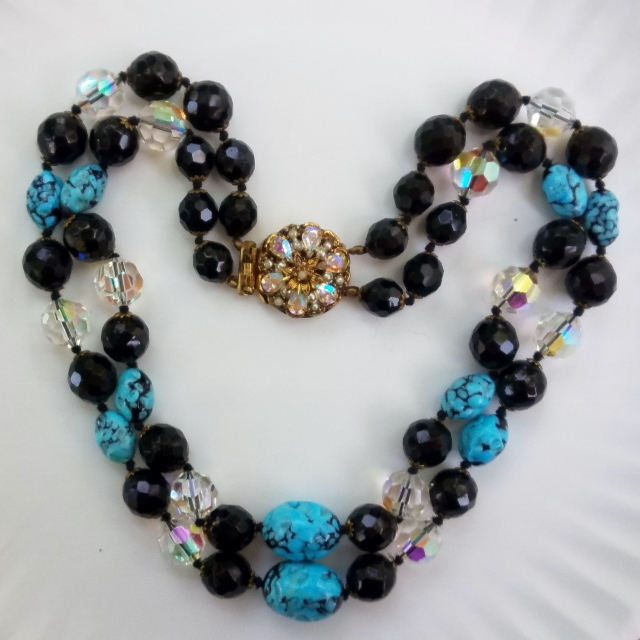 Turquoise Fauz AB necklace (640x640).jpg