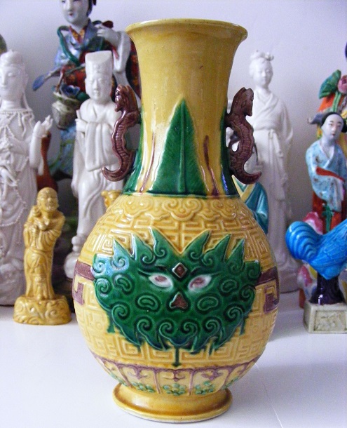 VASE AND FIGURES 002-001.JPG