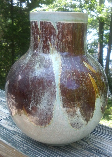 VASE DRIP BROWN 1.jpg