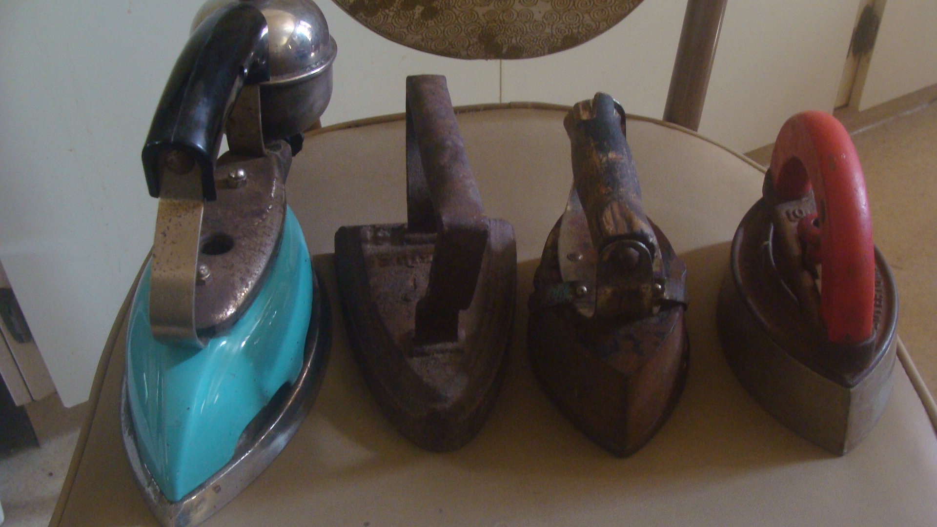 vintage irons 9.jpg