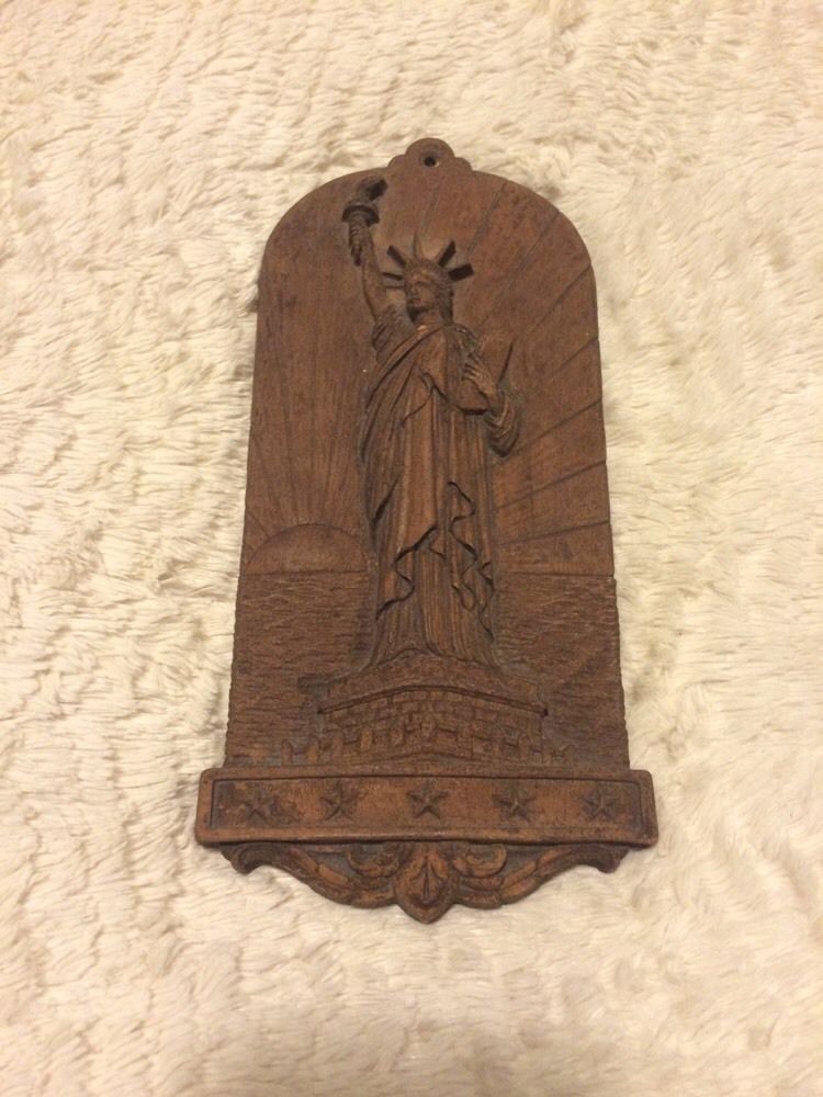 Vintage Orna Wood Statue Of Liberty Wall Plaque.jpg