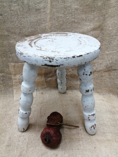 Vintage stool 1 lr.jpg