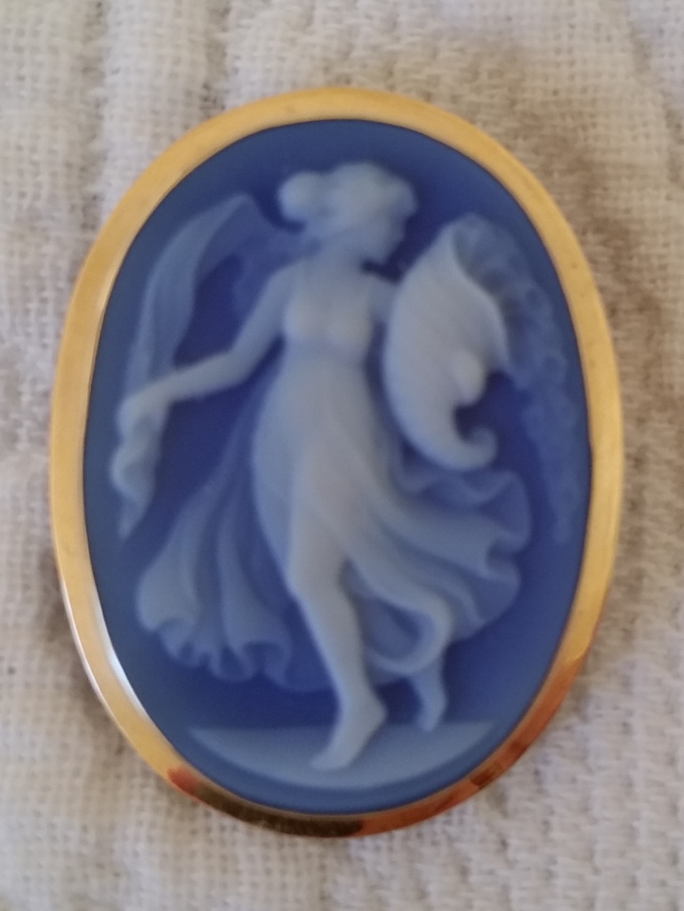 Vizcaya cameo front (769x1024).jpg