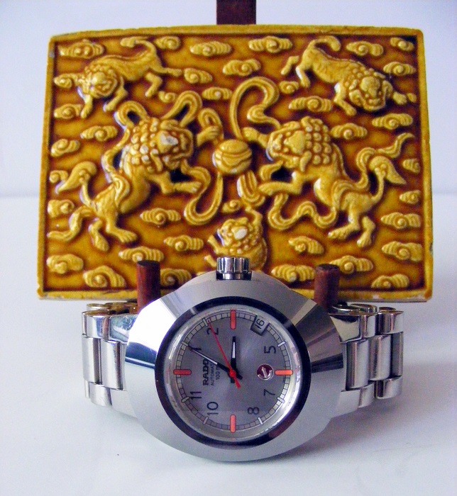 WATCH AND TILE 002-001.JPG