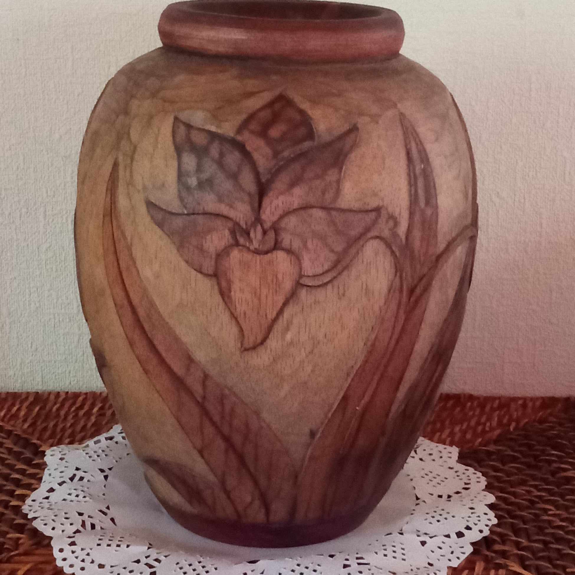 Woodon vase L.jpg