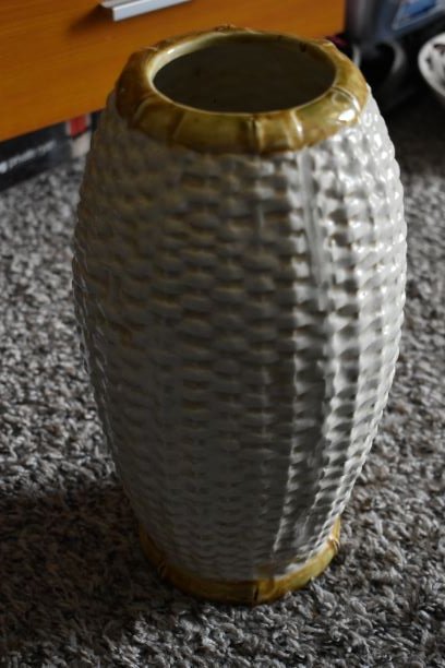 wovenceramicvase.JPG