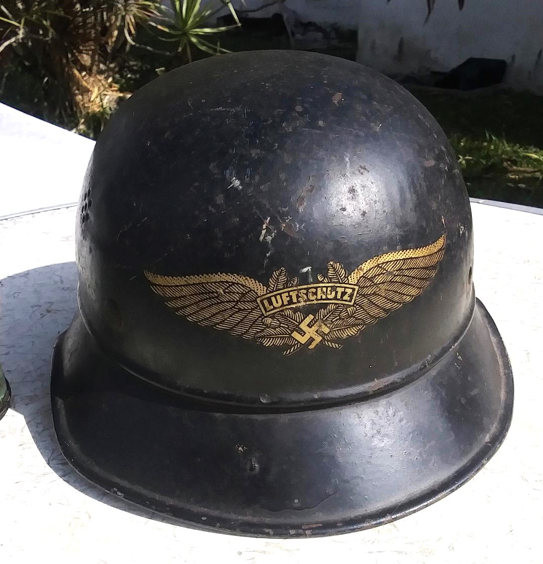 WWII HELMET GERMAN 1AAA.jpg