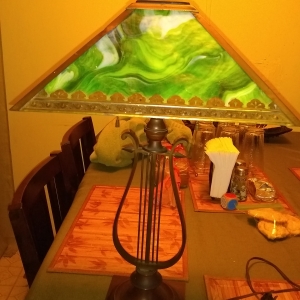 Lamp need help finding info about it