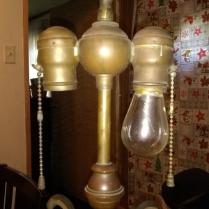 Lamp need help finding info about it