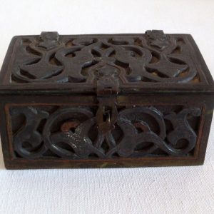 Antique Box (3).JPG