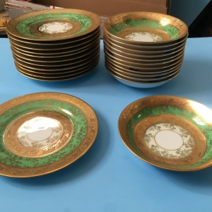 24 Piece Crown Fairshire Set